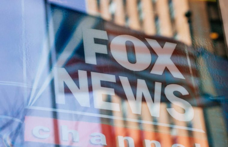Fox News elimina la caricatura de Soros ‘Puppet Master’ después de que ADL denunciara el antisemitismo