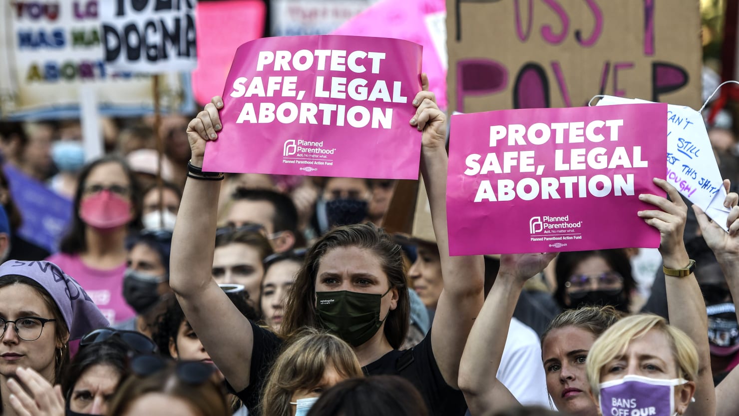 Los demócratas ven una oportunidad política en el desastre del aborto que se avecina