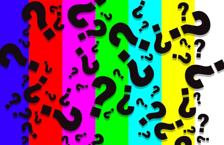 Los presentadores de ‘The New Abnormal’, Molly Jong-Fast y Andy Levy, preguntan y responden a 20 preguntas estúpidas