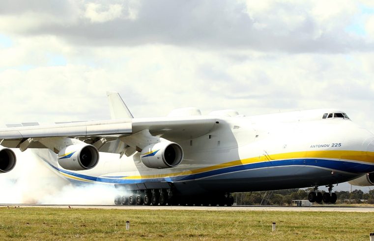 Avión más grande del mundo supuestamente destruido en Ucrania por bombardeo ruso