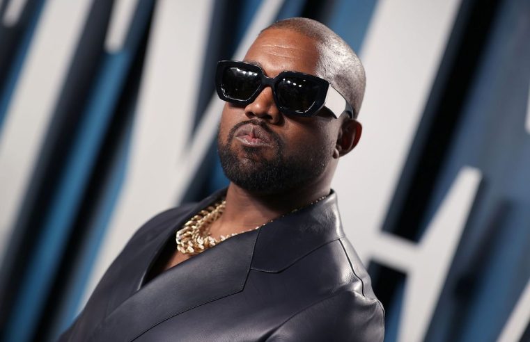Kanye West se niega a subirse al carro del metaverso NFT: “No me preguntes”