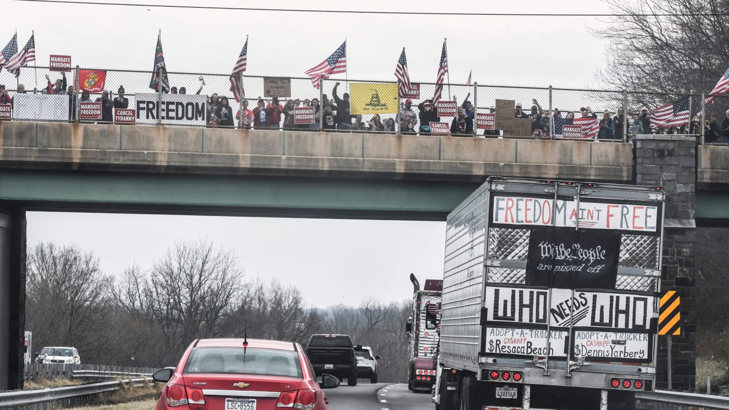 Los camioneros del ‘Convoy del Pueblo’ luchan para derrotar al tráfico de DC en Beltway