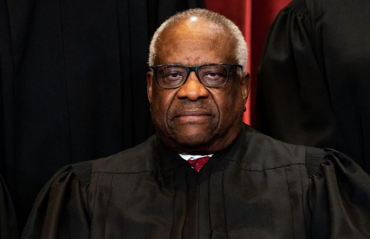 “El Congreso debe proceder a un juicio político”: se hacen más fuertes los llamados para que Clarence Thomas renuncie a la Corte Suprema