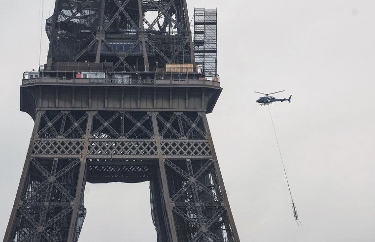 La Torre Eiffel crece aún más gracias a una nueva antena