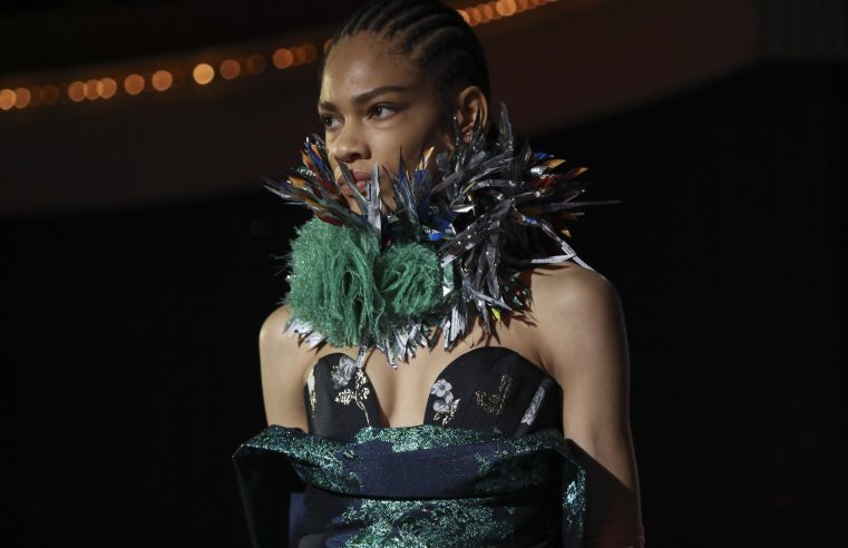Moda parisina: Westwood se vuelve teatral, Lanvin se vuelve mágico