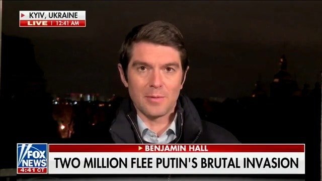 Reportero de Fox News reprende los comentarios de Gutfeld sobre la cobertura ’emocional’ de Ucrania