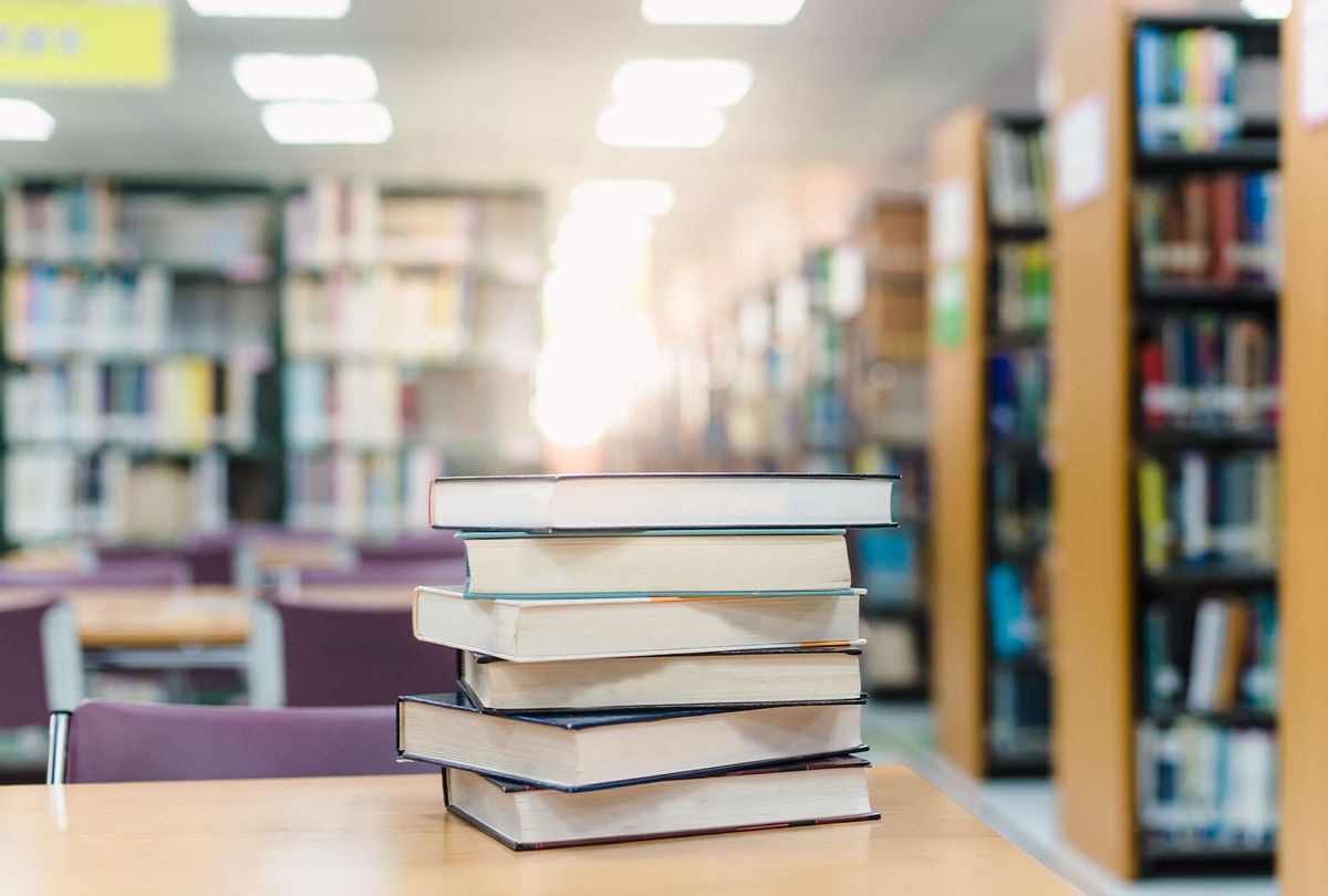 “Desgarrador”: los bibliotecarios asustados enfrentan un acoso “hostil” al tratar de sortear las nuevas prohibiciones de libros