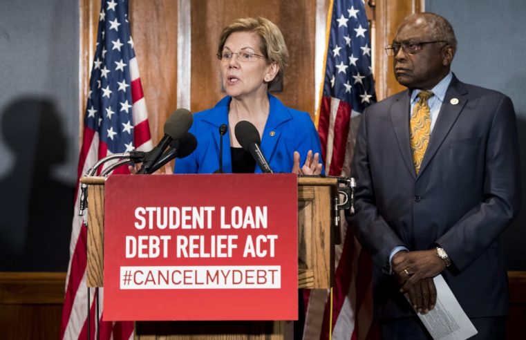 La cancelación de la deuda de préstamos estudiantiles solo deja un sistema roto en su lugar