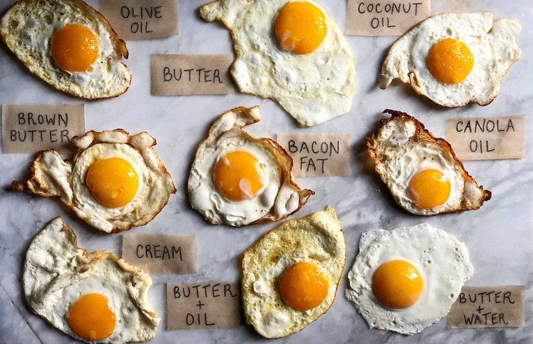 La mejor manera absoluta de freír un huevo, según 42 pruebas