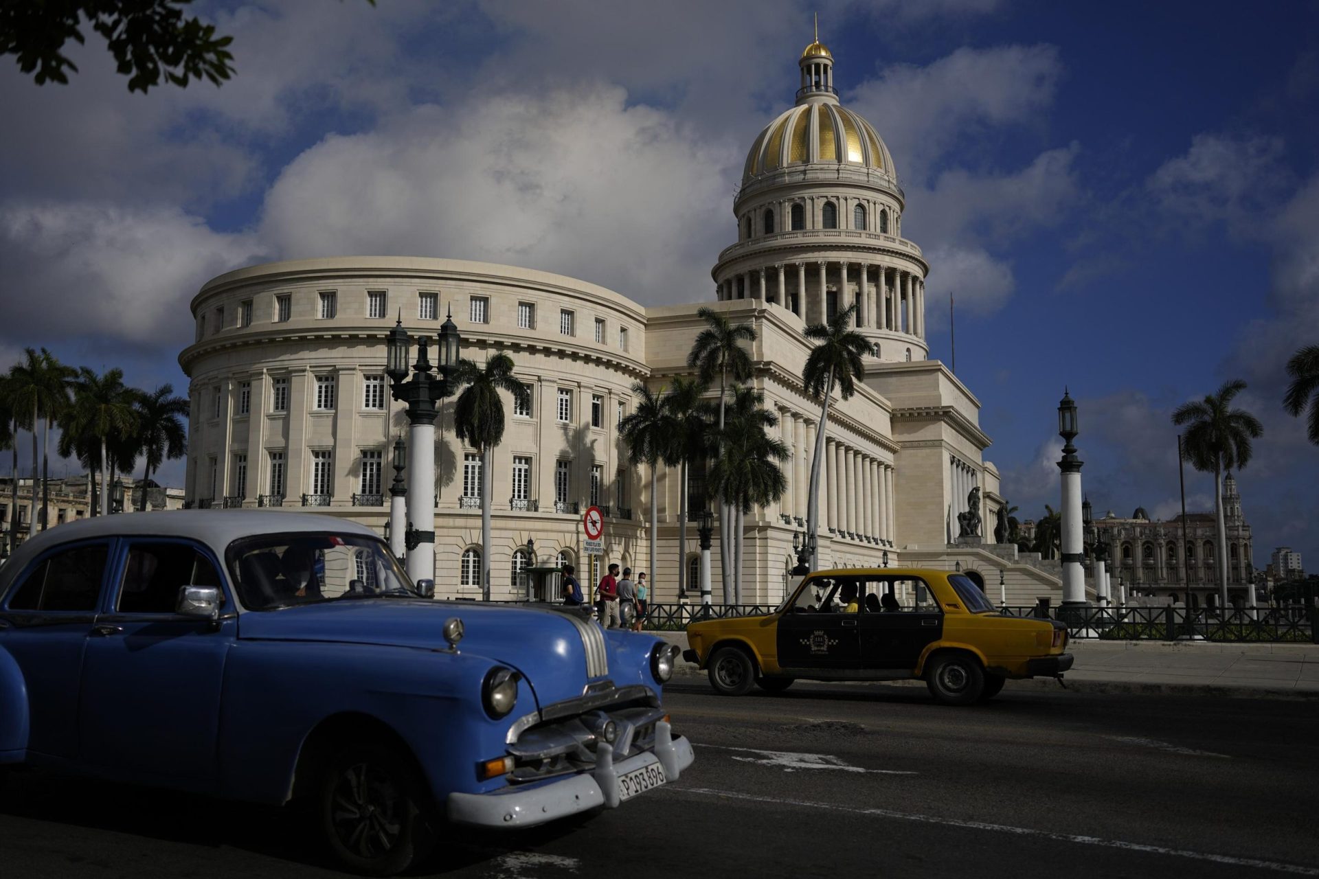 Las sanciones de la guerra a Rusia significan una lucha para los dueños de automóviles cubanos