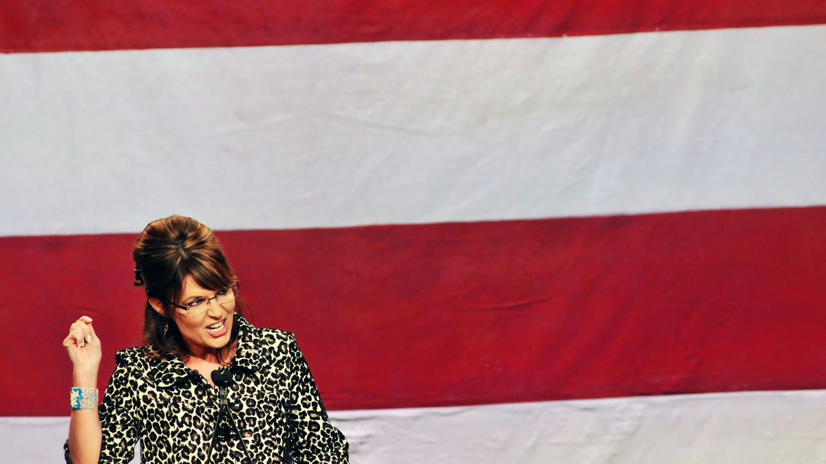 Sarah Palin está de vuelta.  Su Partido Republicano puede haber seguido adelante.