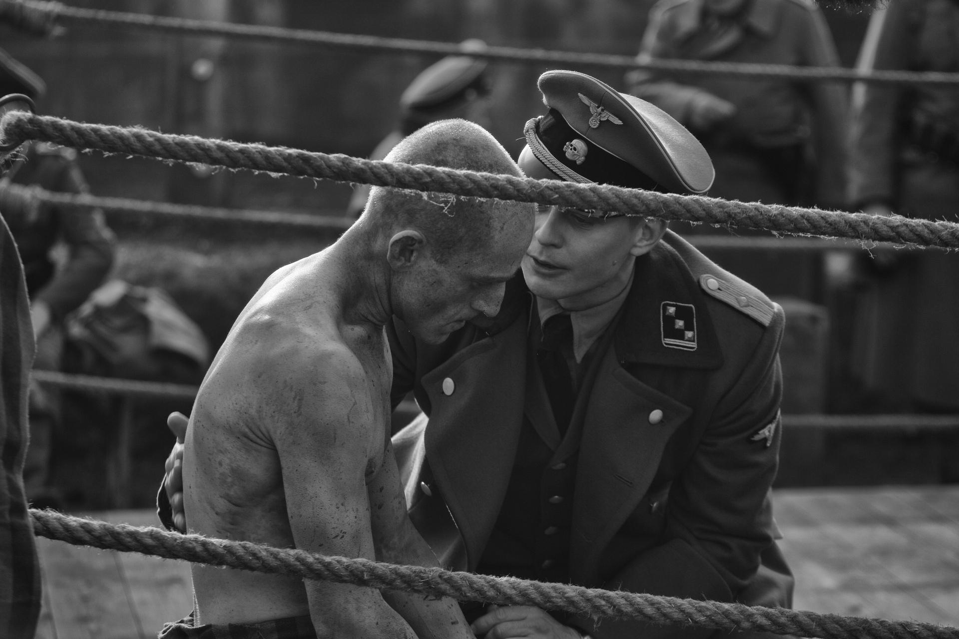Bidens muestra ‘The Survivor’ para la Semana de la Memoria del Holocausto