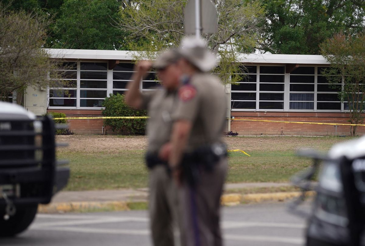 La policía de Texas encuentra un AK-47 y una “lista de objetivos” mientras investiga una “amenaza creíble” contra otra escuela