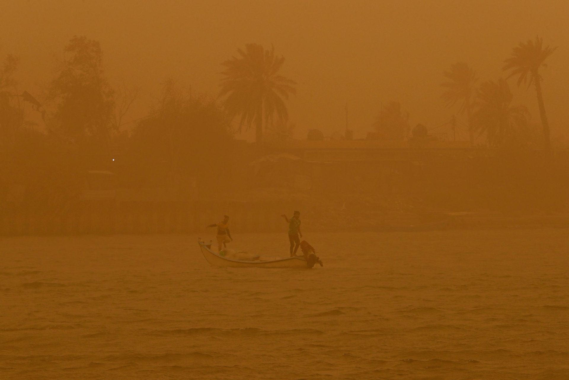Una nueva tormenta de arena envuelve partes de Oriente Medio: