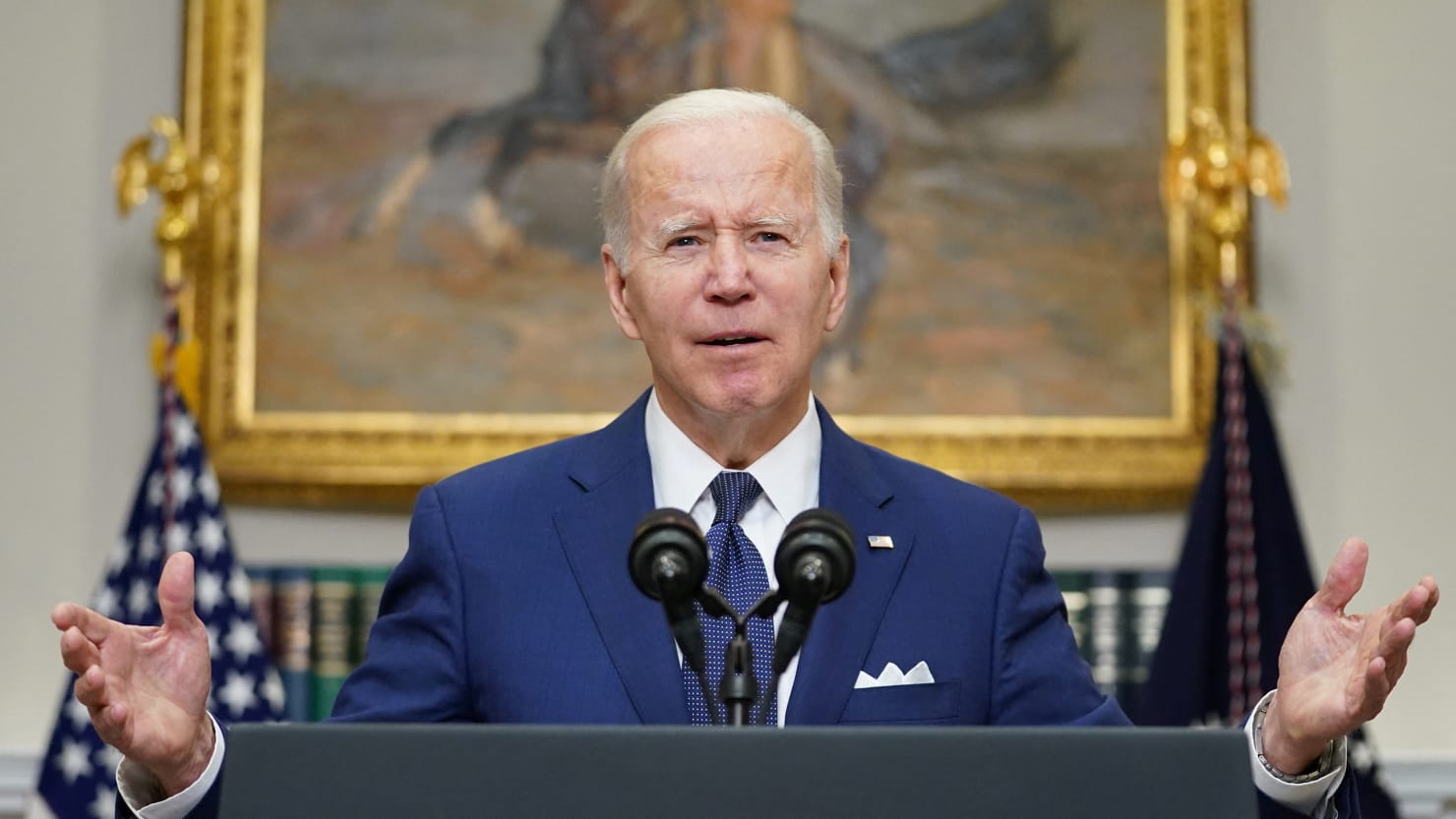 Presidente Joe Biden después de la masacre en una escuela de Texas: ‘¿Dónde, en el nombre de Dios, está nuestra columna vertebral?’