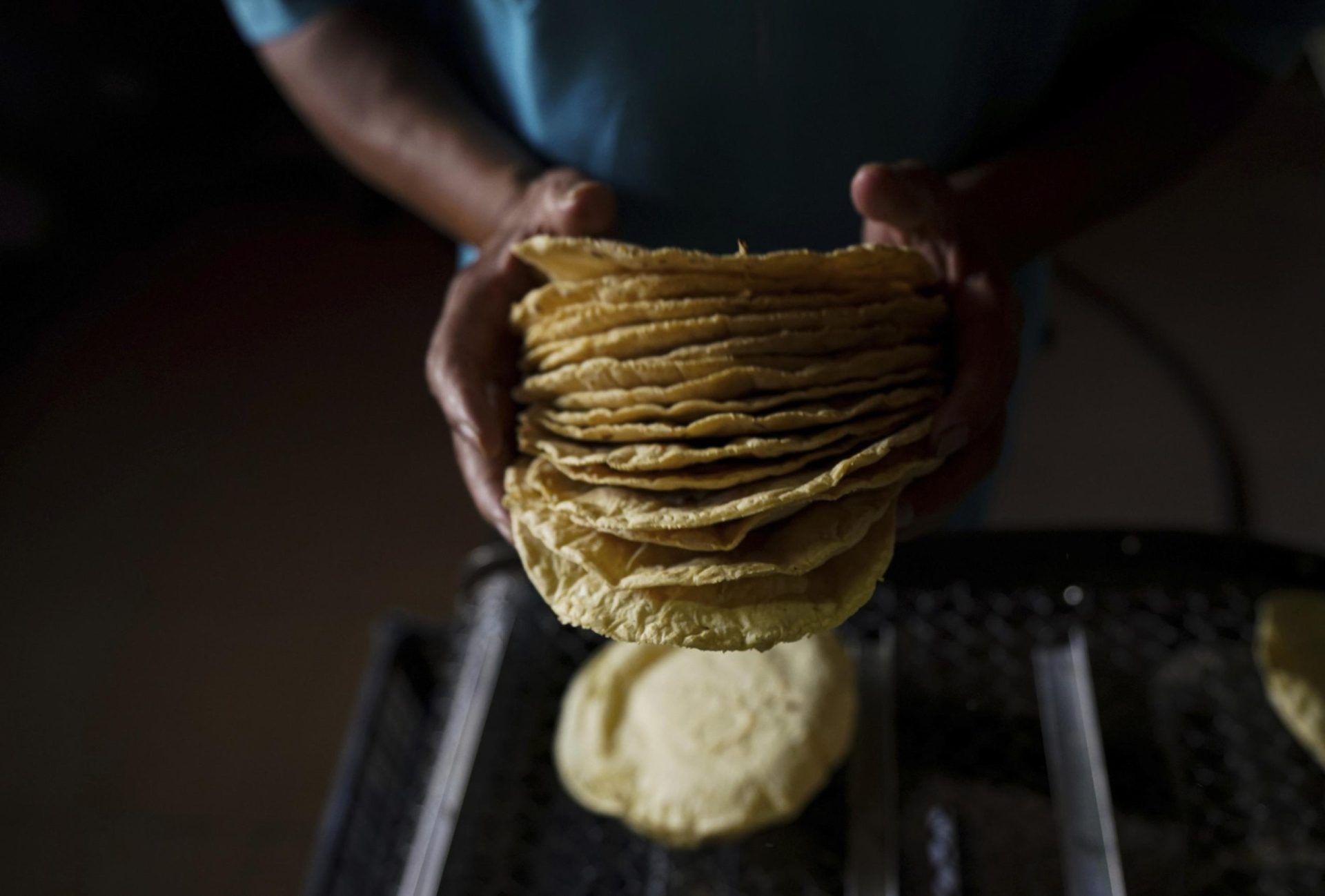 Tortillas caras: la lucha de los pobres de América Latina para pagar los productos básicos