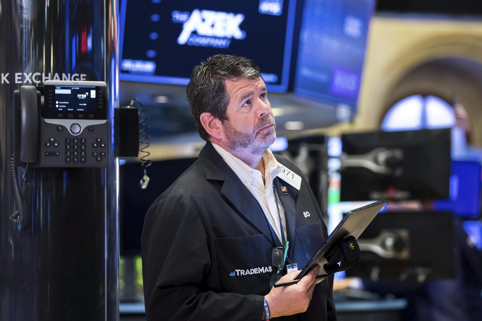 El mercado bajista gruñe en Wall Street mientras las acciones y las criptomonedas se sumergen