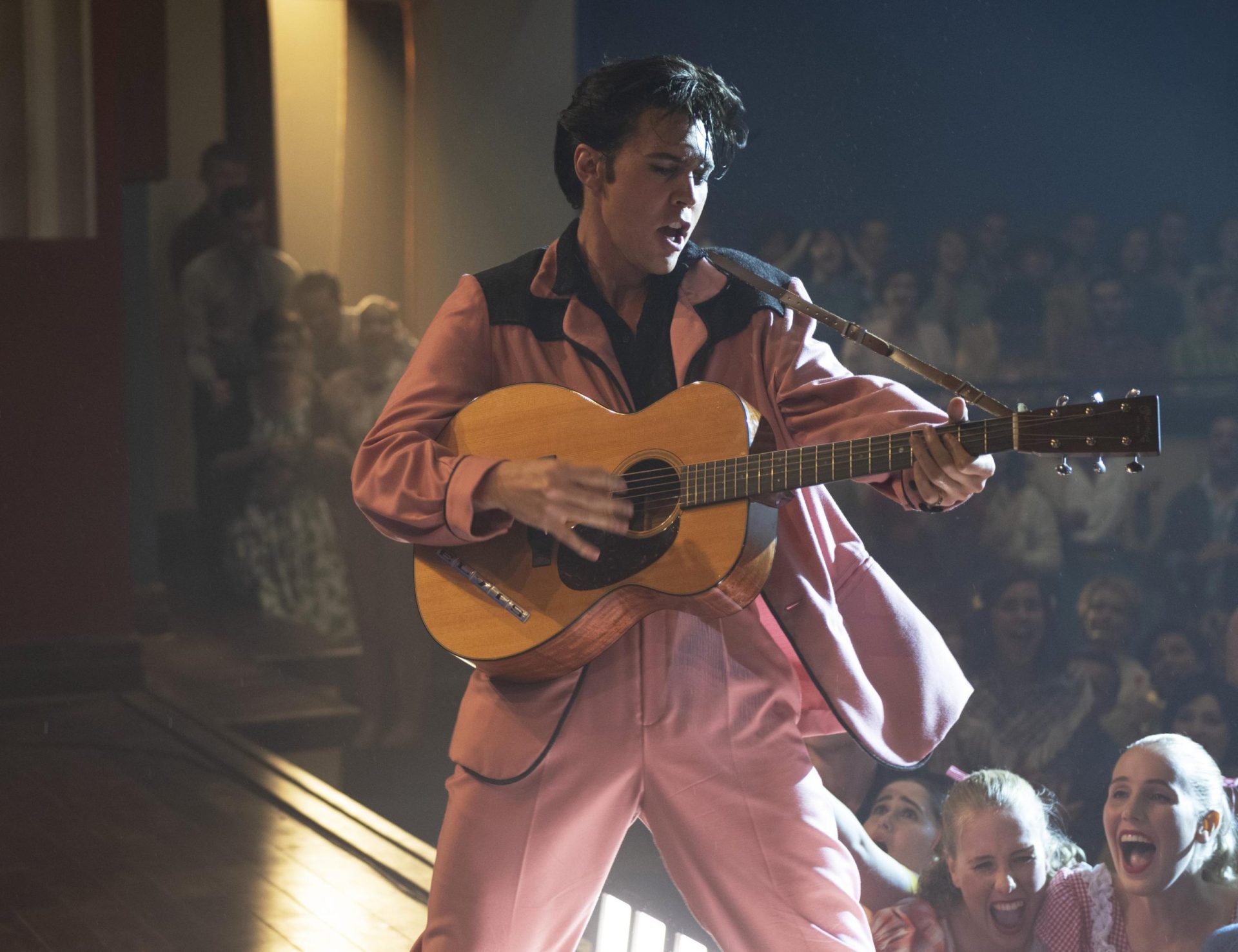 ‘Elvis’ es el rey, en solitario, de la taquilla tras el recuento final