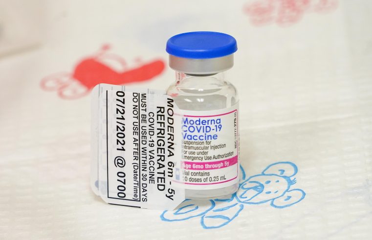 Las vacunas Moderna COVID-19 ahora son una opción para los niños mayores en los Estados Unidos