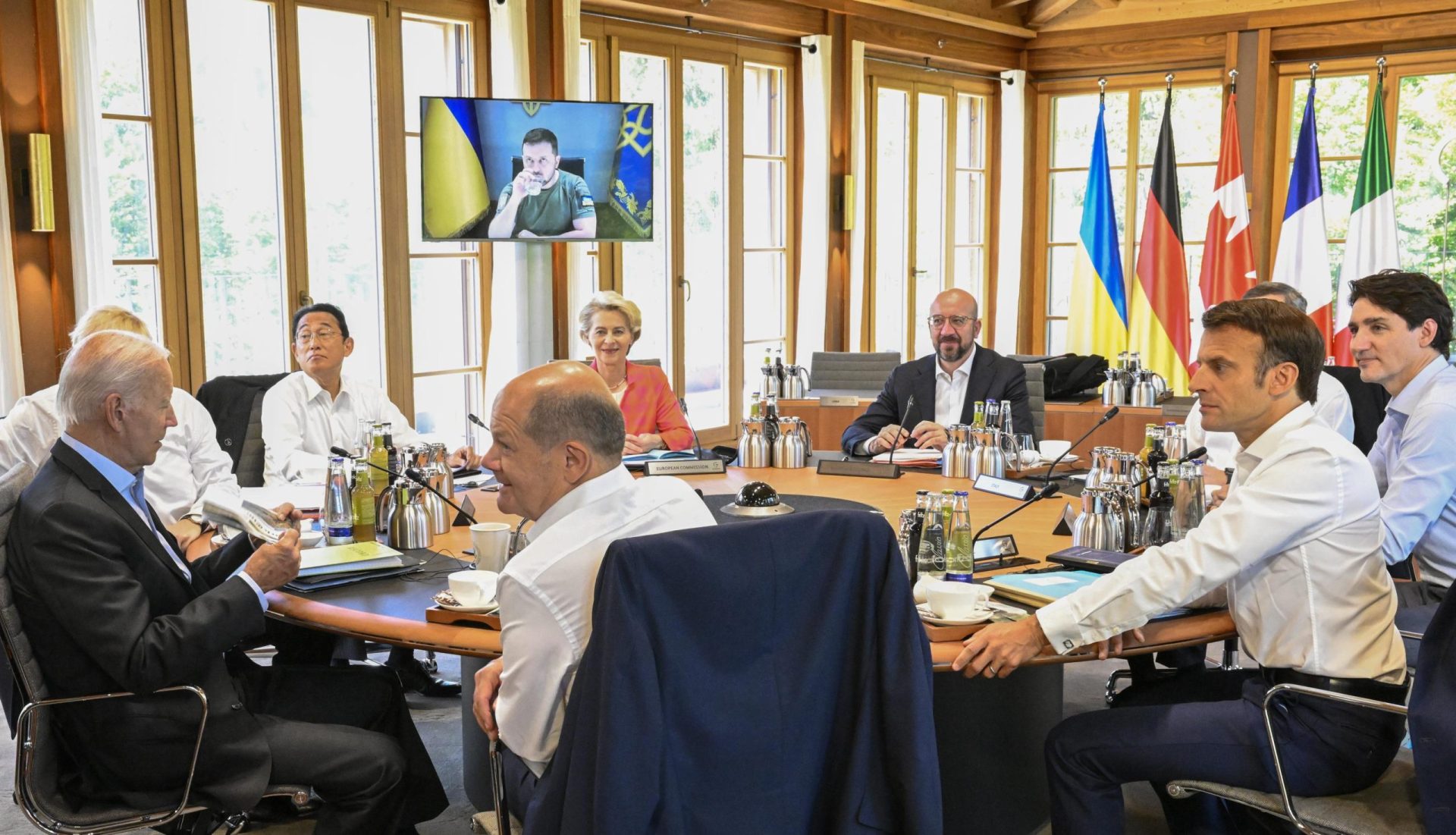 Zelenskyy dice cumbre del G-7 Las fuerzas de Ucrania enfrentan un momento urgente