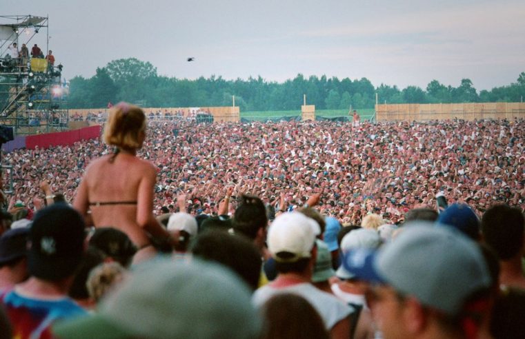 Las 7 revelaciones más atroces de “Trainwreck: Woodstock ’99” revelaciones de la docuserie de Netflix