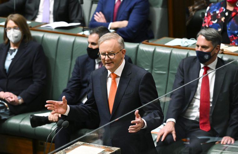 El líder australiano quiere que se legisle un objetivo de reducción del carbono