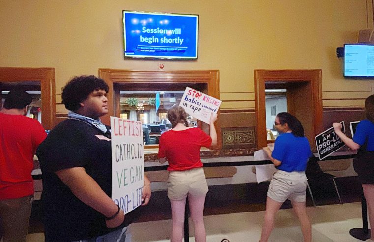 Iniciativa para endurecer proyecto de ley que prohíbe el aborto fracasa en el Senado de Indiana