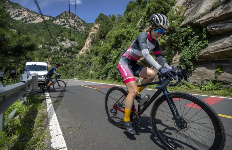 La pandemia impulsa el auge del ciclismo deportivo en la nación ciclista de China