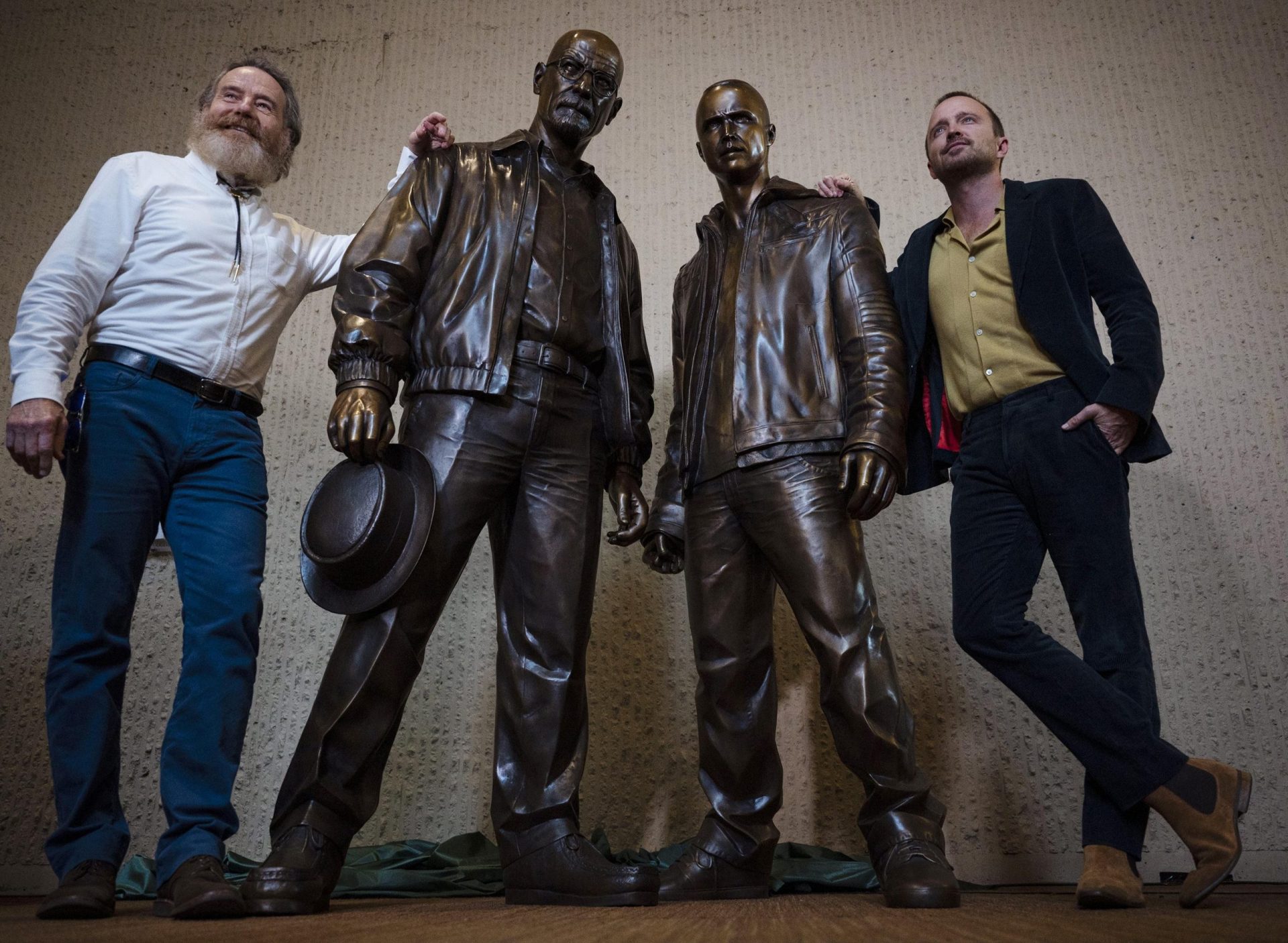 Las estatuas de ‘Breaking Bad’ iluminan a los actores y a Albuquerque