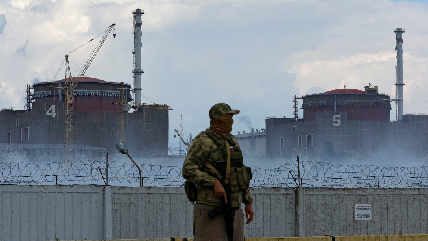Rusia amenaza abiertamente con bombardear una central nuclear