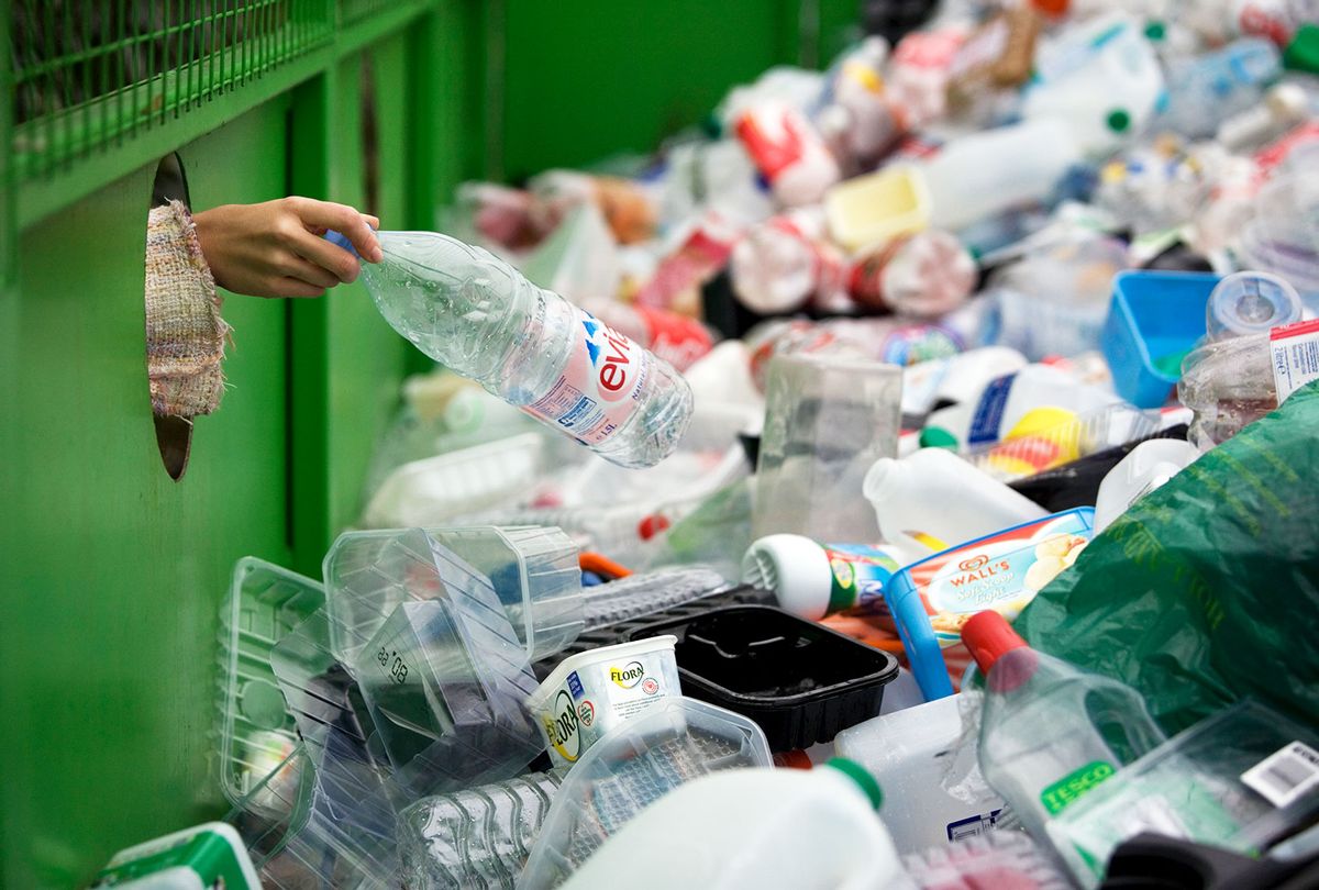 Tazas de café, bolsas de plástico, empaques de kits de comida: esto es lo que debe hacer con artículos difíciles de reciclar