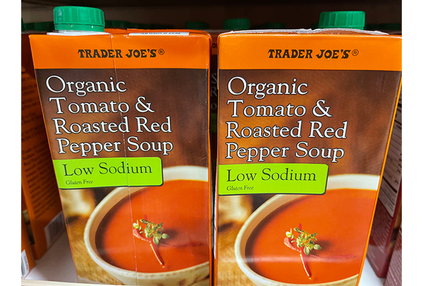 Trader Joe's Organic Tomato & Sopa de Pimientos Rojos Asados