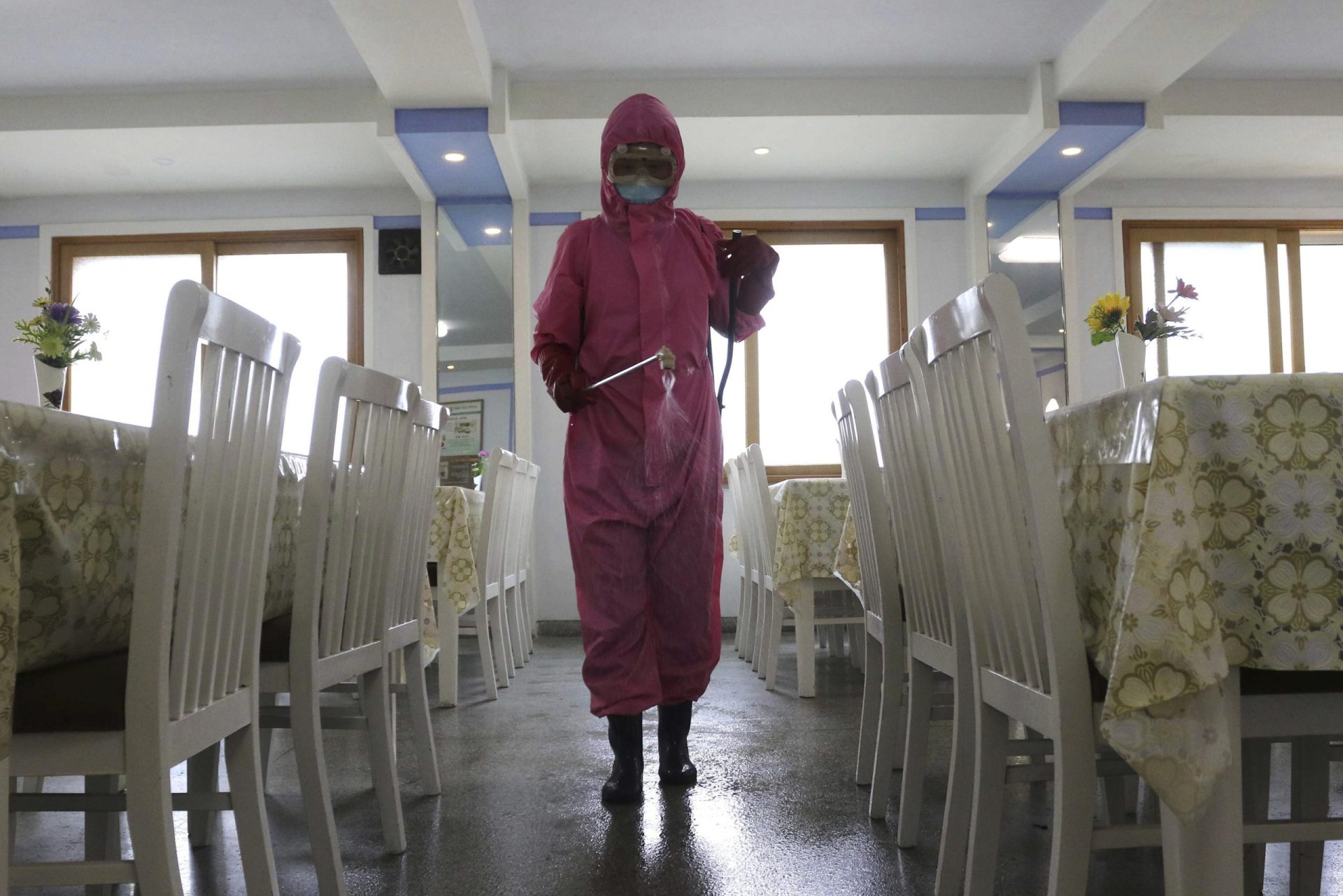 Corea del Norte dice que los nuevos casos de fiebre eran de gripe, no de COVID-19