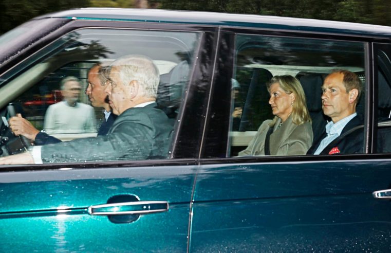 El príncipe Harry corre para unirse a la familia real en Ailing Queen’s Bedside