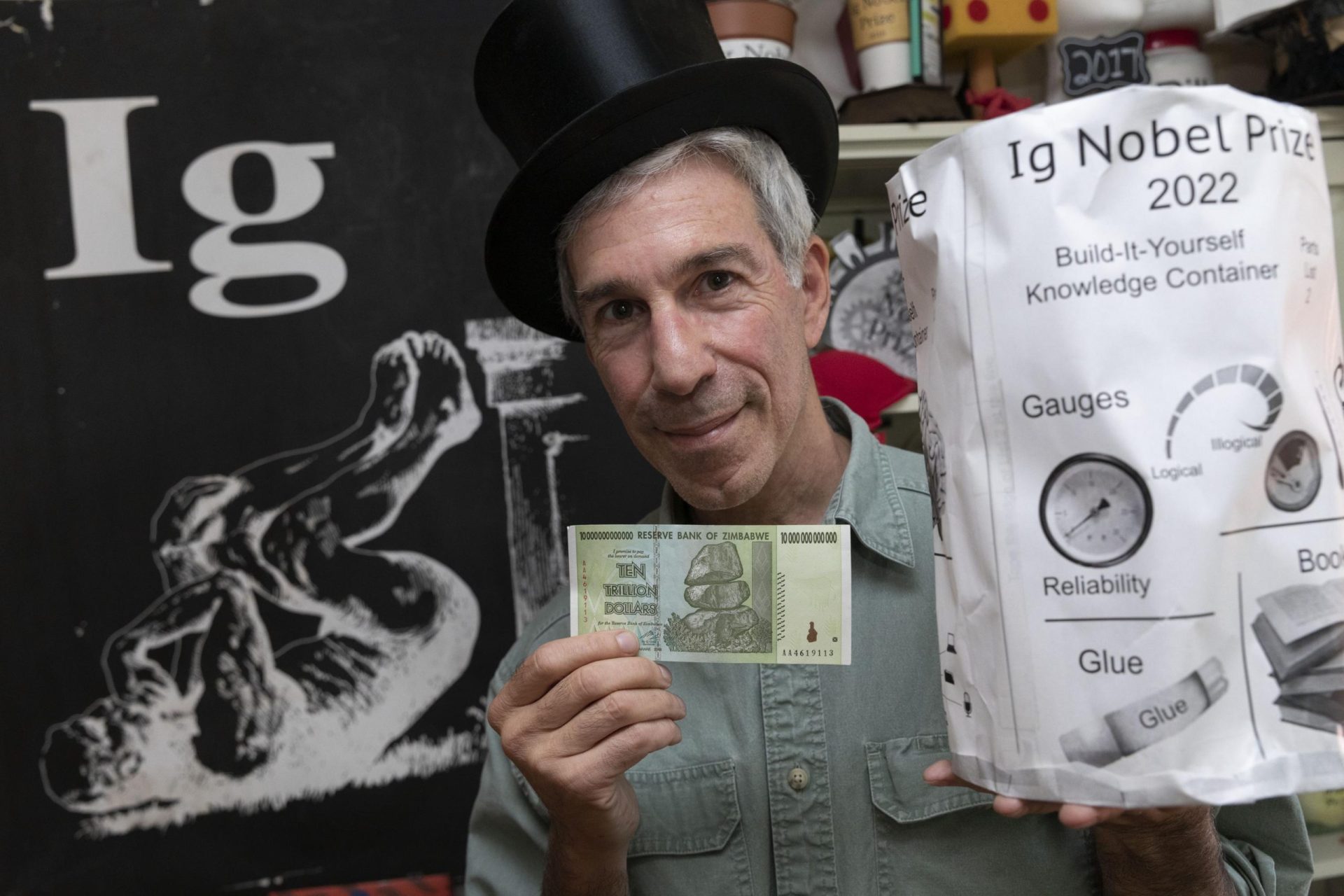 Escorpiones estreñidos, amor a primera vista inspiran a los Ig Nobel