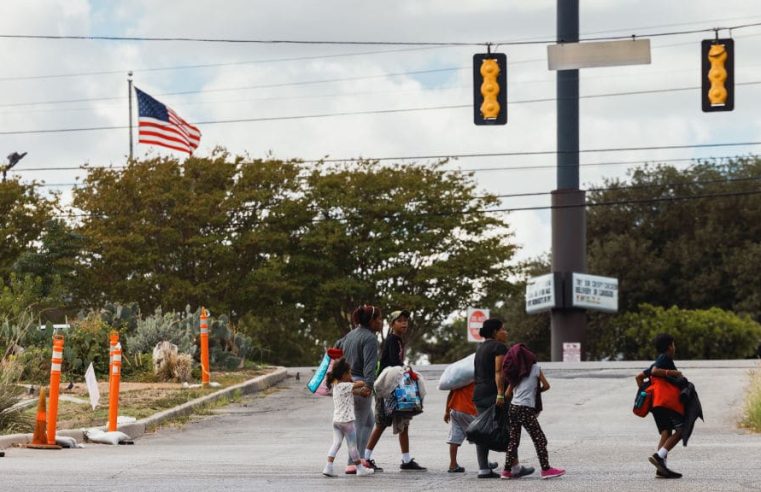 Migrantes ‘sin esperanza’ quedaron varados en un motel después de la cancelación de un vuelo a Delaware