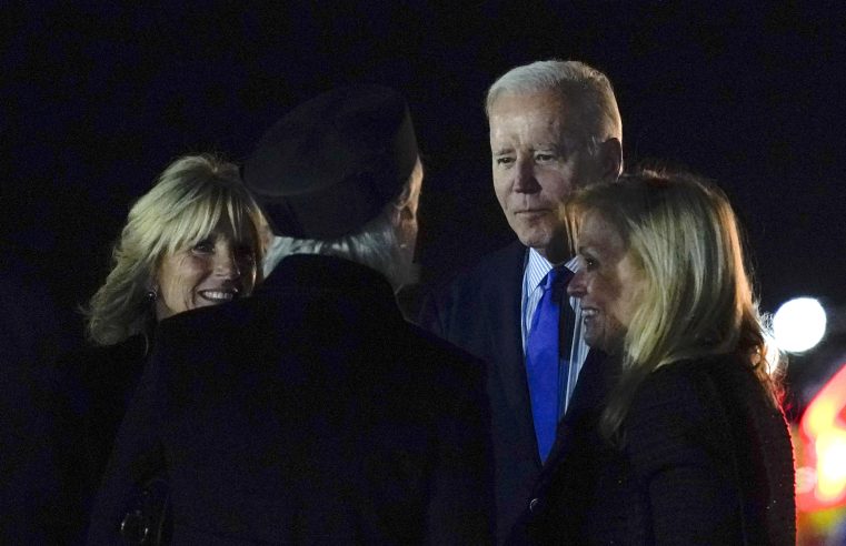 Actualizaciones en vivo: Biden llega a Londres para el funeral de la reina