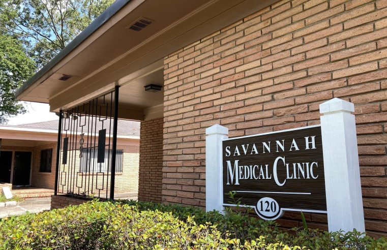 Al menos 66 clínicas estadounidenses han suspendido los abortos, según un instituto
