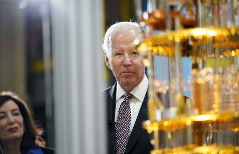 Biden: inversión de IBM para ayudar en la competencia tecnológica con China