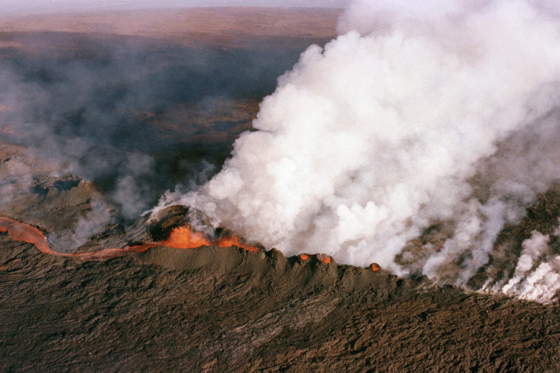 EXPLICATOR: ¿De dónde entrará en erupción el volcán más grande de Hawái?