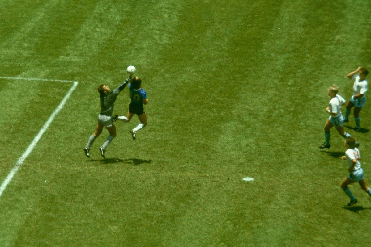Por qué el gol de la “Mano de Dios” de Diego Maradona en 1986 es inolvidable