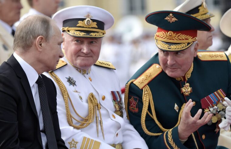 Putin amordaza a funcionarios rusos que se atrevieron a criticar la guerra