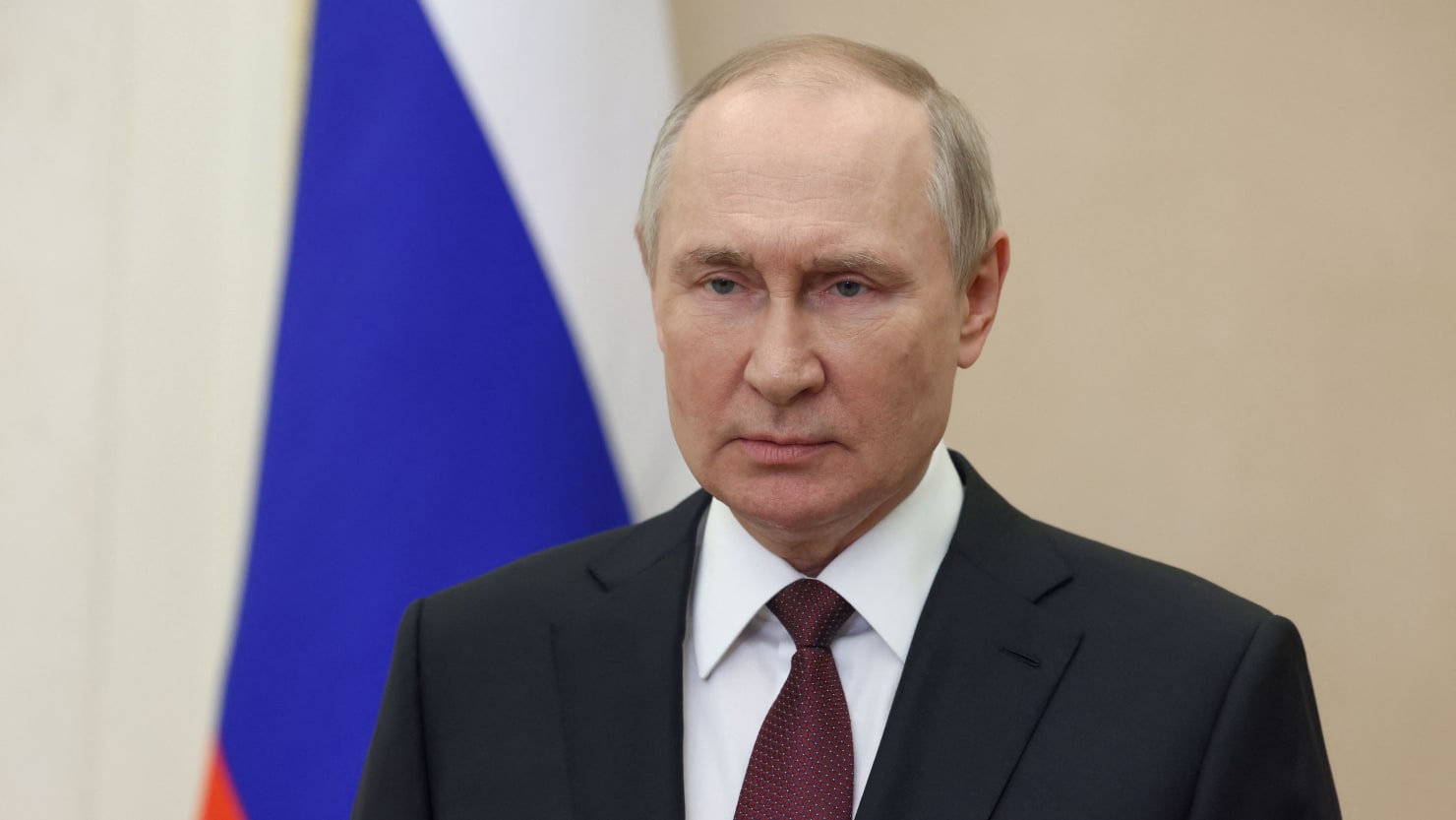 Señales secretas muestran que los propios secuaces de Putin se están volviendo contra él