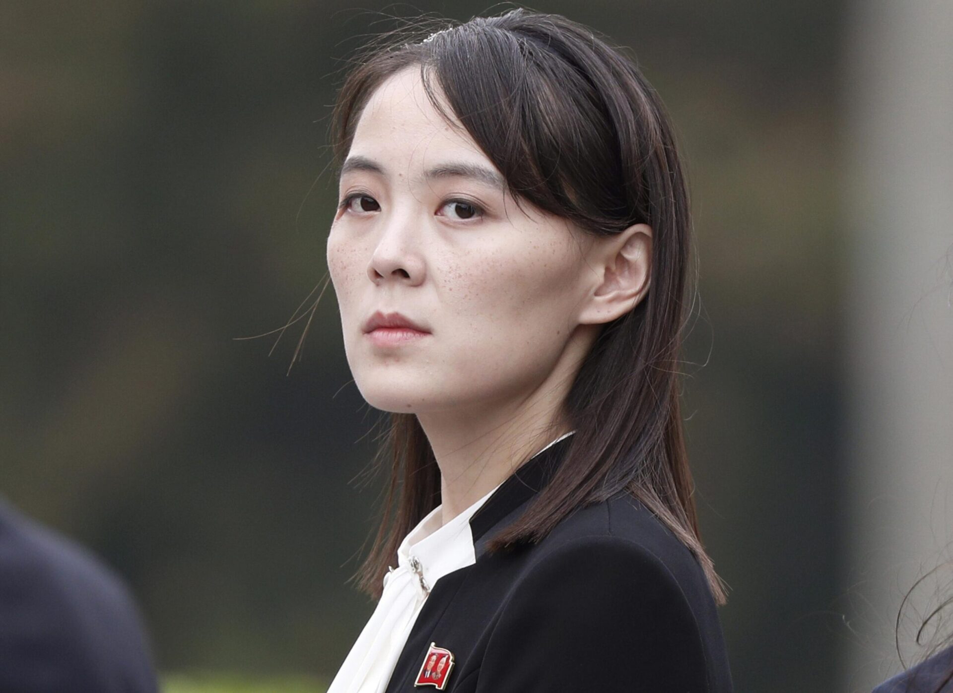 La hermana de Kim lanza amenazas insultantes a Seúl por las sanciones