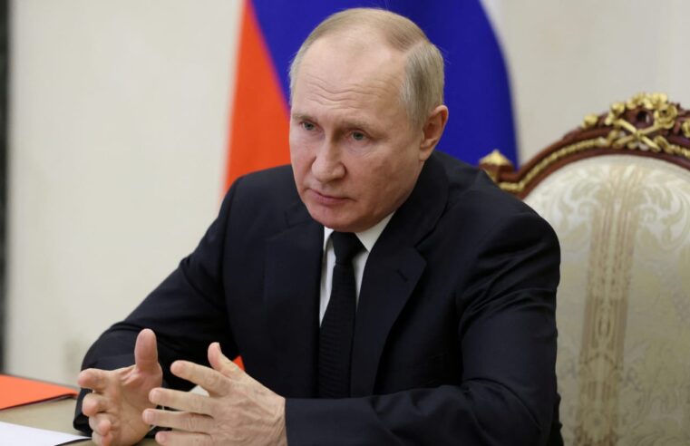 Putin se prepara para huir cuando Rusia se hunda, según un ex asesor