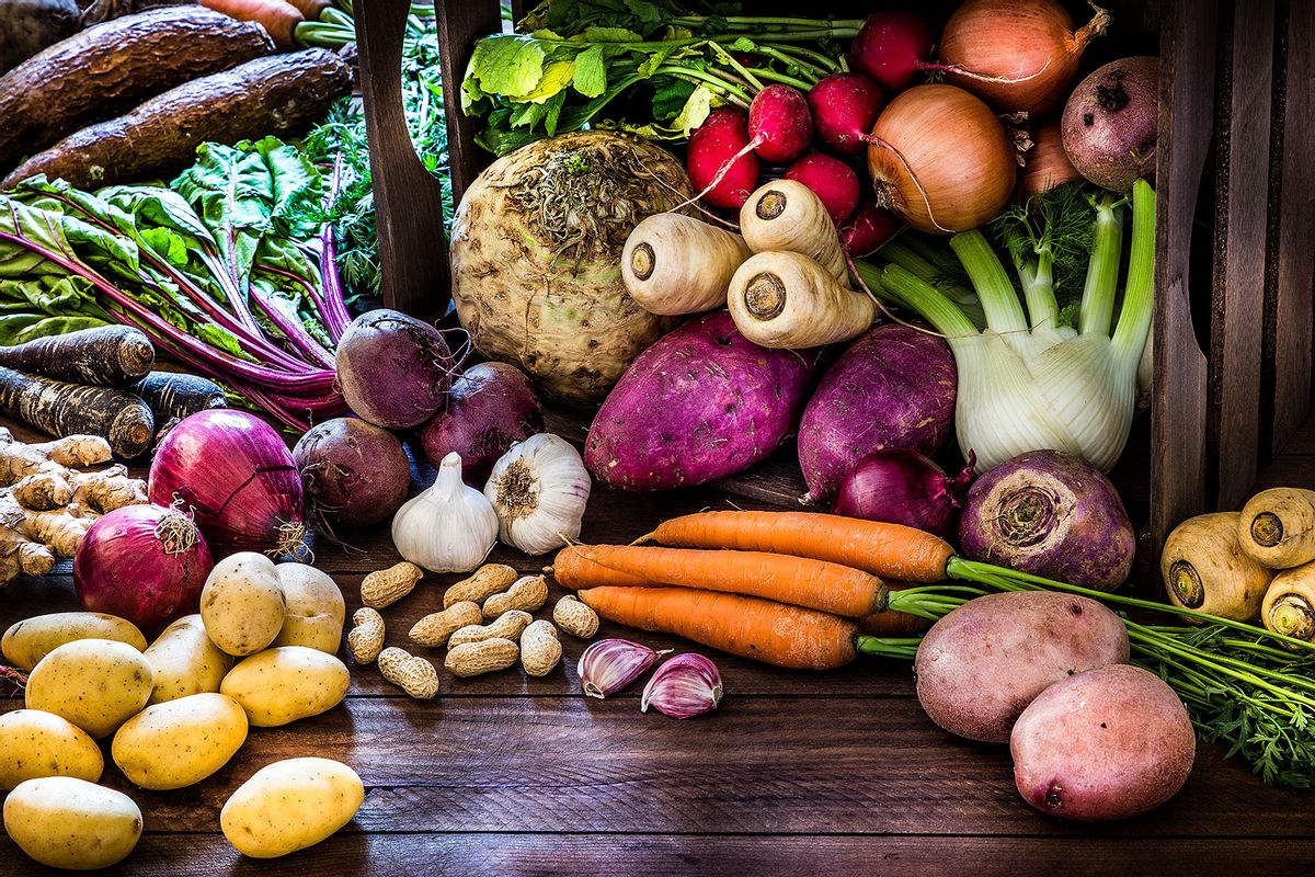 ¿Quieres que tu hijo coma más verduras?  Habla con ellos sobre “comerse el arcoiris”.