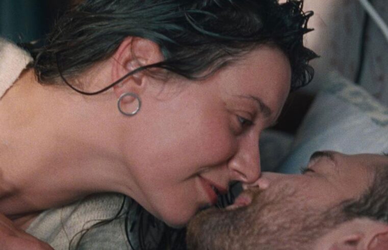 El director de “Slow” sobre la creación de un romance íntimo y asexual: “Queríamos que esta película fuera muy corpórea”