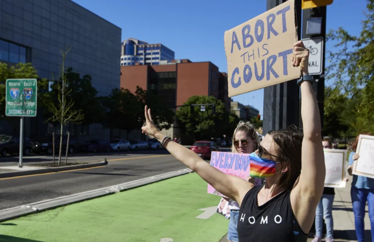 Oregón lanza línea directa de aborto que ofrece asesoramiento legal gratuito
