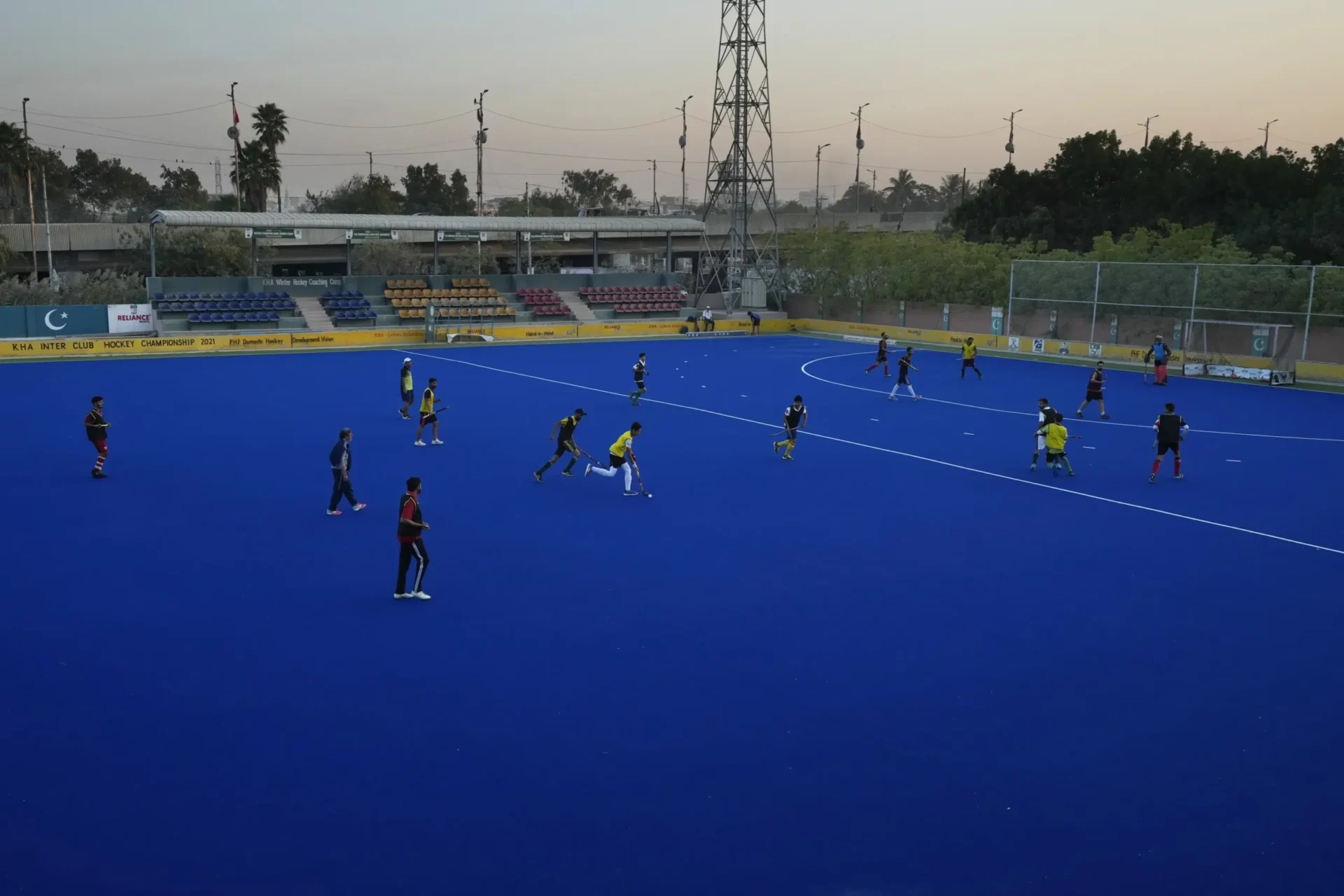 Campo deportivo para la igualdad de condiciones en Pakistán, un país apasionado por el críquet