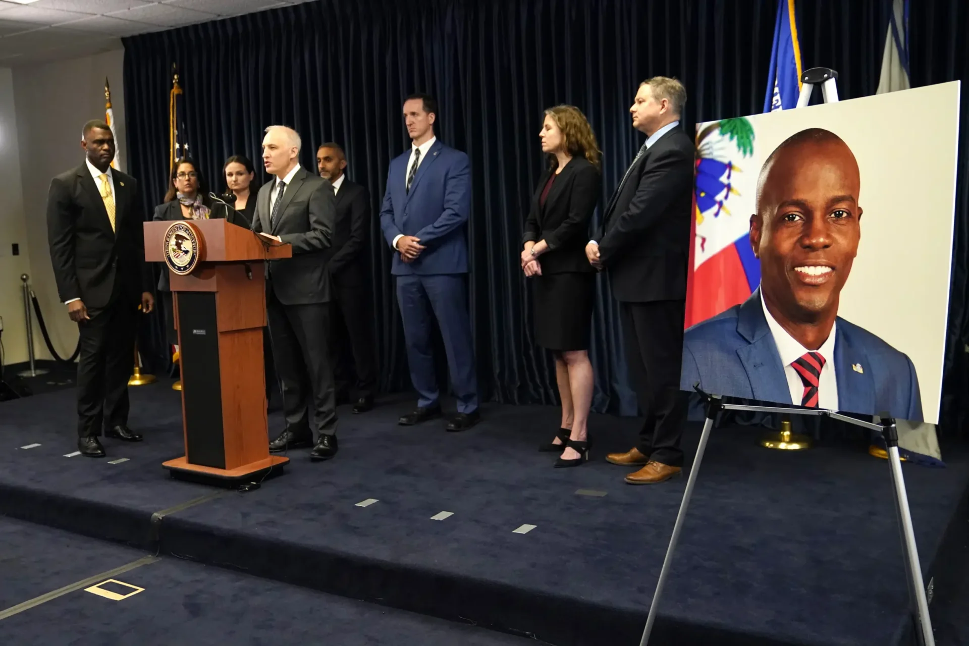 EEUU arresta a 4 personas vinculadas al asesinato del presidente haitiano